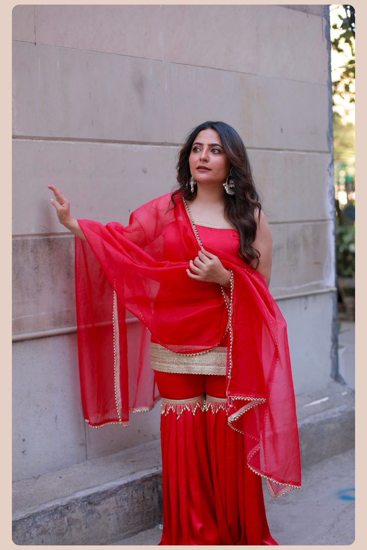 Pari-Gul Suit