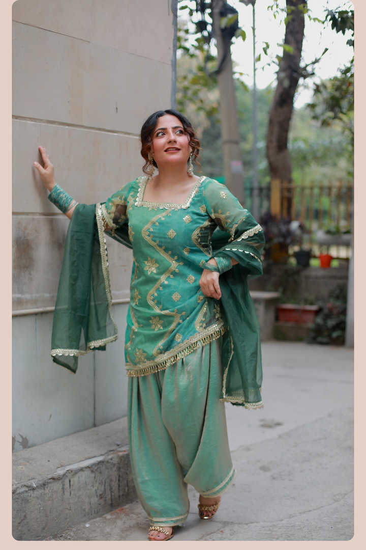 Ruksar Organza Suit (EID SPECIAL)