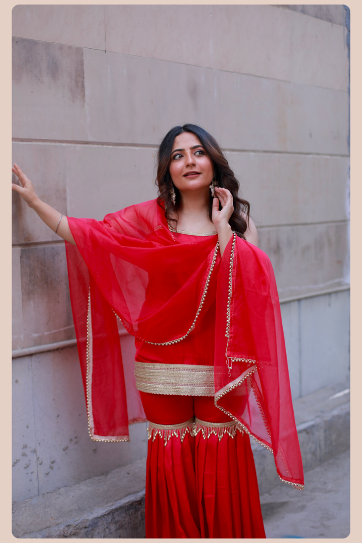 Pari-Gul Suit