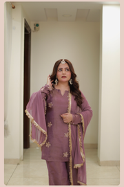 Gulnaar Mauve Shimmer Kurta Set with Hand Embroidered Dupatta