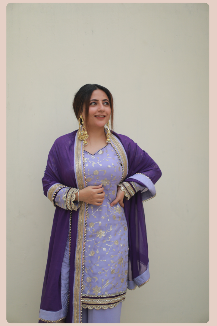 Sunheri Georgette Suit