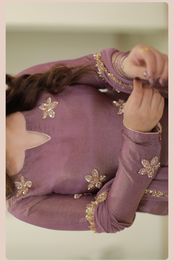 Gulnaar Mauve Shimmer Kurta Set with Hand Embroidered Dupatta