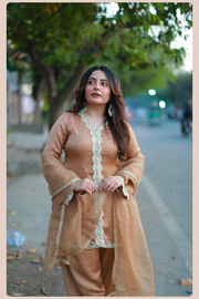 Sajal Pakistani Suit With Farshi Salwar