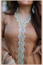 Sajal Pakistani Suit With Farshi Salwar