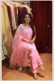 Heer Gulabi Uppada Silk Suit