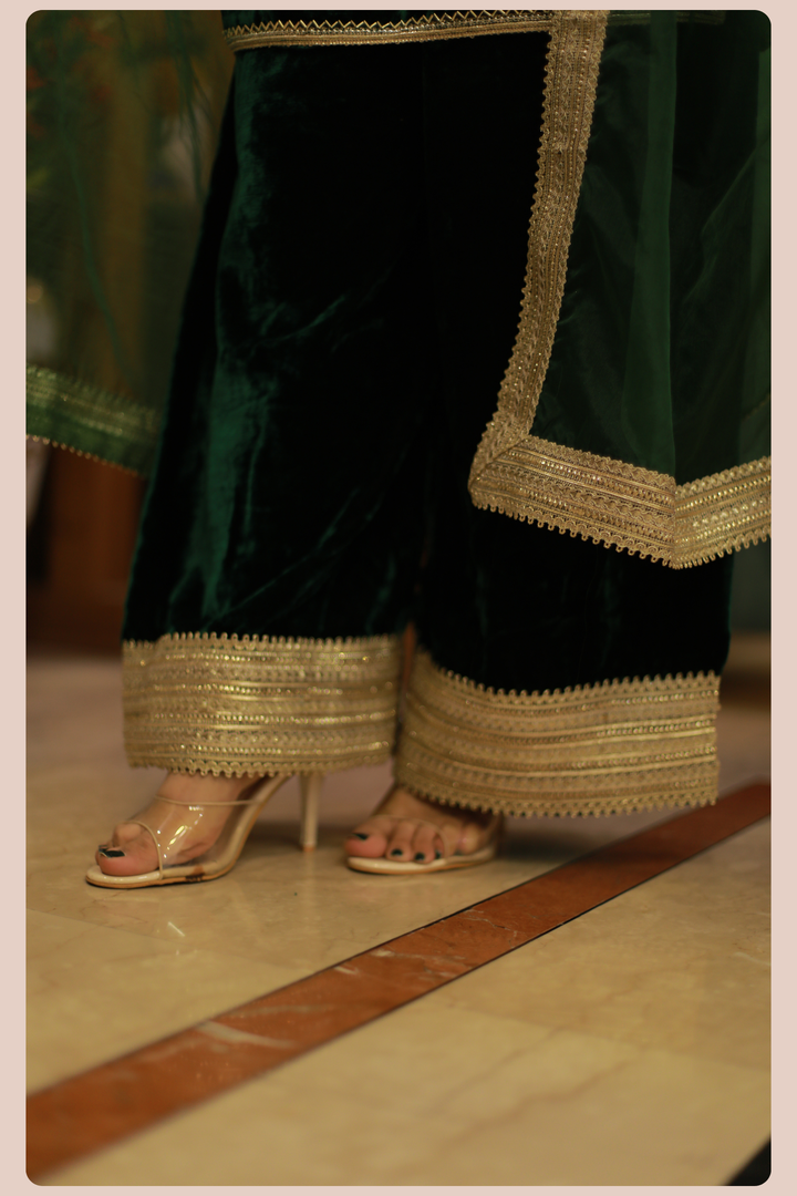 Shehnaaz Velvet Joda